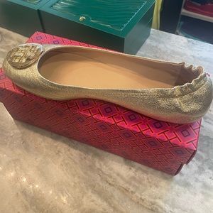 Tory Burch flats… size 11 but as you know, TB runs small